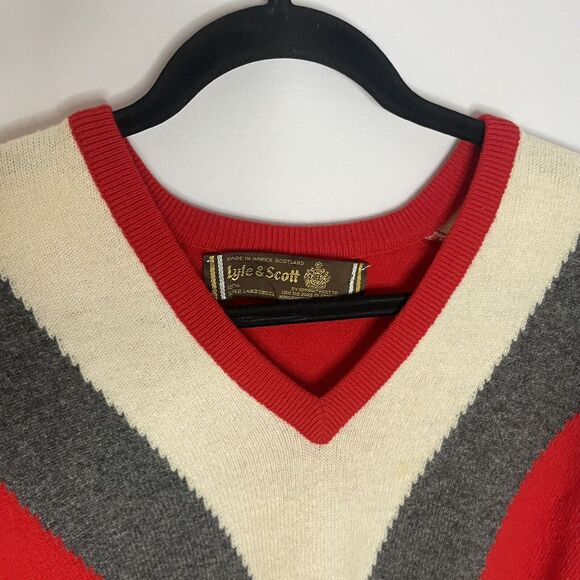 Lyle & Scott Sweater Men Size 42 Red V Neck Pullover Color Block Super Lambswool - Picture 3 of 10